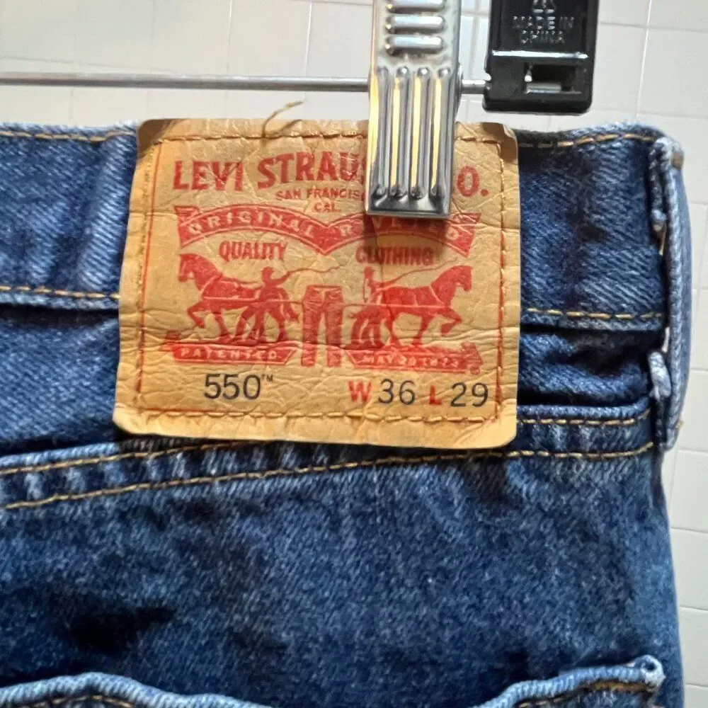 Levi's Jeans Blue 550 36/29 Black 501 Button Fly 36/32 Excellent Condition